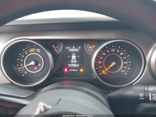 45977819 :رقم المزاد ، 1C4HJXDN5JW181755 vin ، 2018 Jeep Wrangler Unlimited Sport 4x4 مزاد بيع