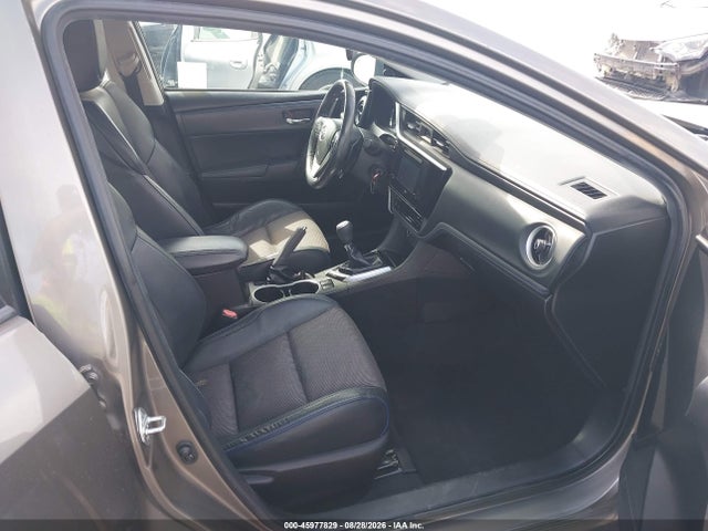5YFBURHE8JP838219 Toyota COROLLA SE