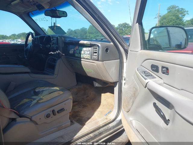 2005 Chevrolet Tahoe Lt მანქანა იყიდება აუქციონზე, vin: 1GNEC13T65J155394, აუქციონის ნომერი: 45977838