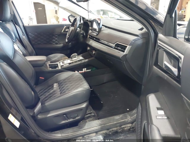 Auction sale of the 2024 Mitsubishi Outlander, vin: JA4J4WA82RZ076046, lot number: 45977855