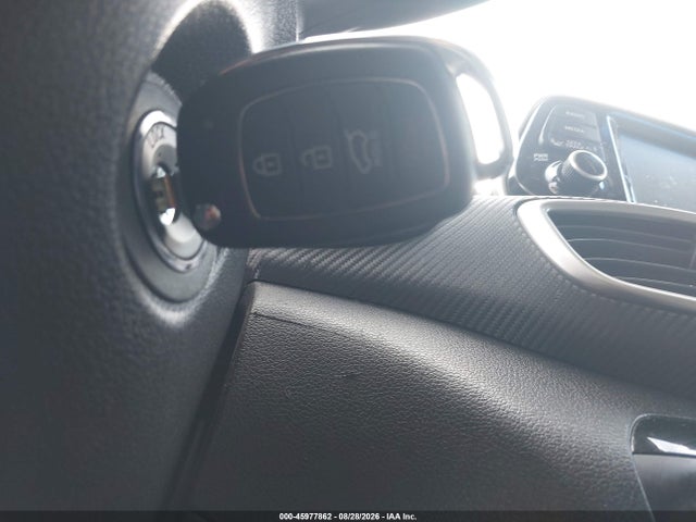 45977862 :رقم المزاد ، KM8J23A40KU883235 vin ، 2019 Hyundai Tucson Se مزاد بيع