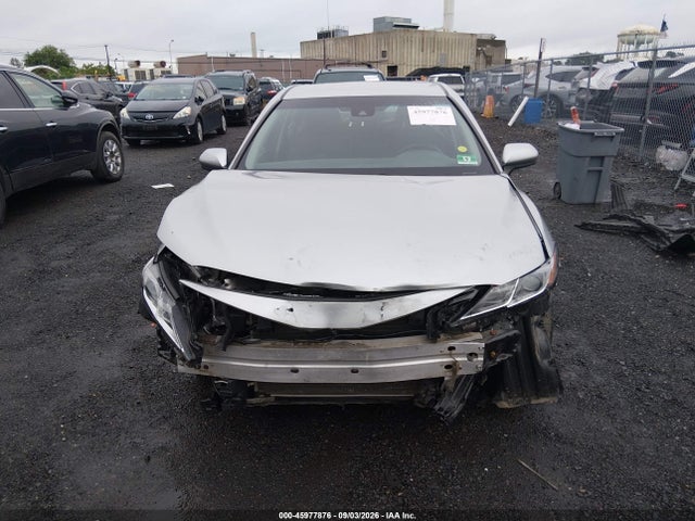 Продаж на аукціоні авто 2018 Toyota Camry Le, vin: 4T1B11HK8JU601874, номер лоту: 45977876