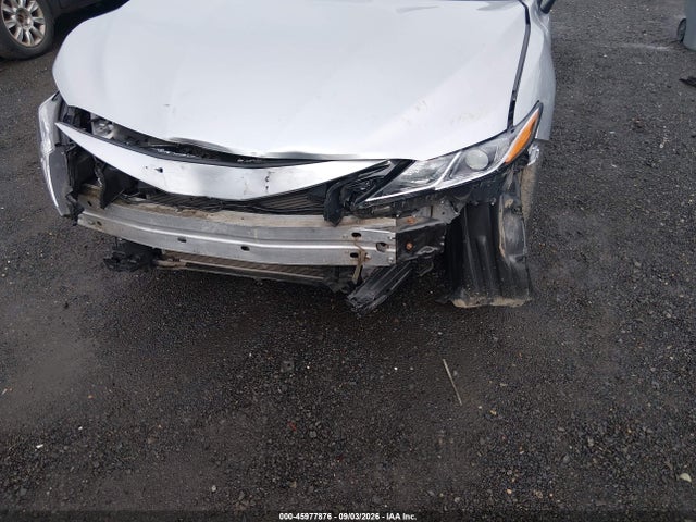 Продаж на аукціоні авто 2018 Toyota Camry Le, vin: 4T1B11HK8JU601874, номер лоту: 45977876