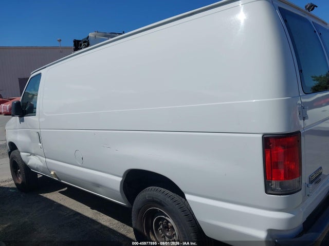 1FTNE2EW4EDA10790 Ford E-250 Commercial