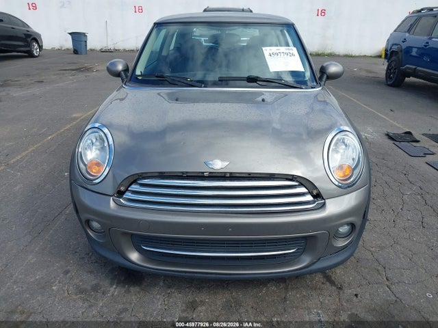 2011 Mini Cooper მანქანა იყიდება აუქციონზე, vin: WMWSU3C57BT098643, აუქციონის ნომერი: 45977926