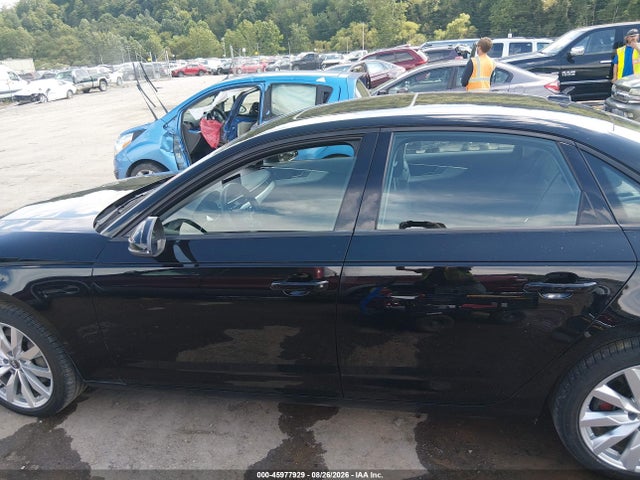 Продажа на аукционе авто 2017 Audi A4 Premium, vin: WAUANAF47HN002474, номер лота: 45977929
