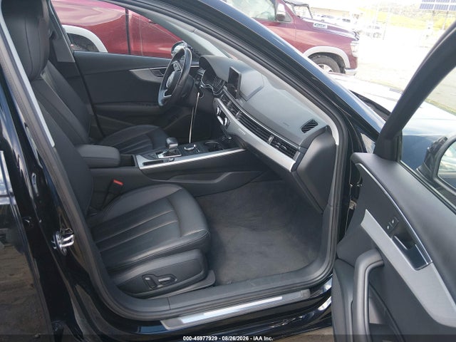 Продажа на аукционе авто 2017 Audi A4 Premium, vin: WAUANAF47HN002474, номер лота: 45977929