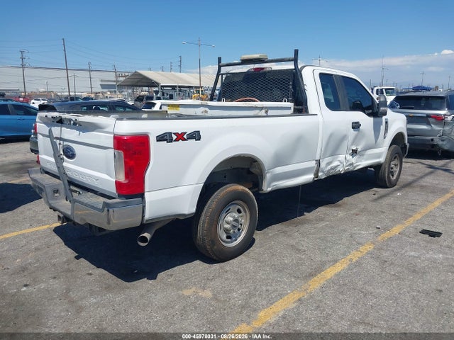 Ford F-250 Xl 2017 1FT7X2B69HEF48701 Image 4