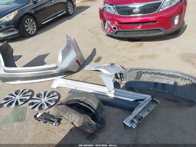 45978043 :رقم المزاد ، JTDEAMDE1NJ040976 vin ، 2022 Toyota Corolla Hybrid Le مزاد بيع