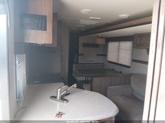 2015 Forest River Palomino Solaire Travel Trailer მანქანა იყიდება აუქციონზე, vin: 4X4TPAH23FN019233, აუქციონის ნომერი: 45978188