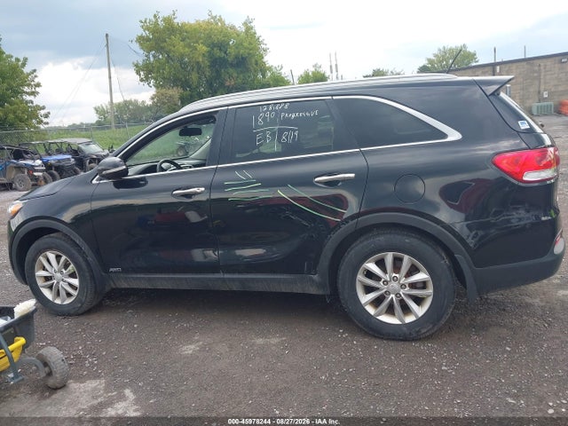 45978244 :رقم المزاد ، 5XYPGDA31HG272203 vin ، 2017 Kia Sorento 2.4l Lx مزاد بيع