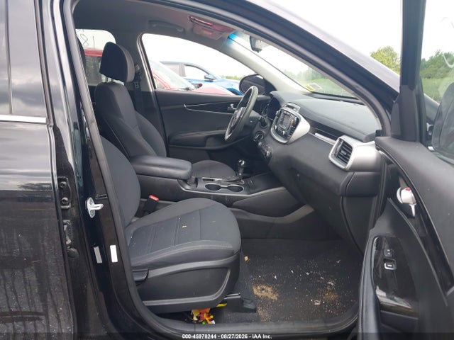 45978244 :رقم المزاد ، 5XYPGDA31HG272203 vin ، 2017 Kia Sorento 2.4l Lx مزاد بيع