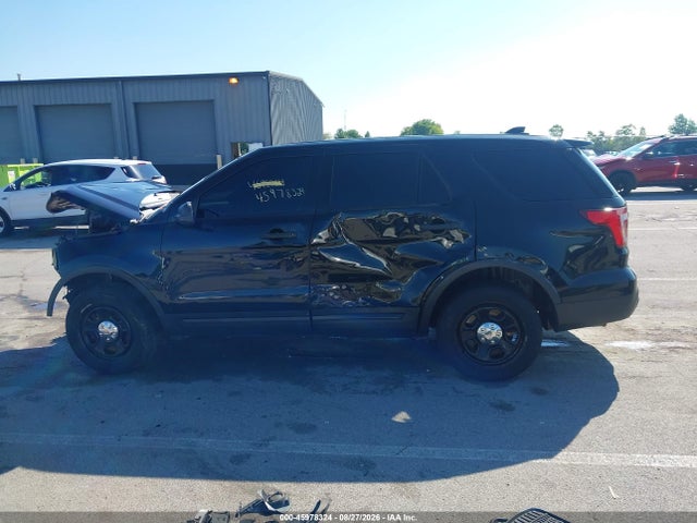 2016 Ford Utility Police Interceptor მანქანა იყიდება აუქციონზე, vin: 1FM5K8AR2GGA01465, აუქციონის ნომერი: 45978324