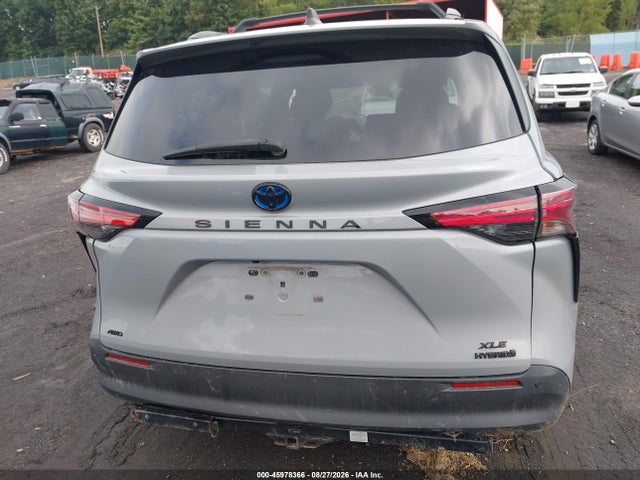 Aukcja sprzedaży 2022 Toyota Sienna Xle Woodland Edition, vin: 5TDASKFC2NS057221, numer aukcji: 45978366