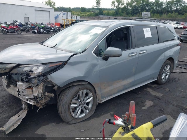 Aukcja sprzedaży 2022 Toyota Sienna Xle Woodland Edition, vin: 5TDASKFC2NS057221, numer aukcji: 45978366