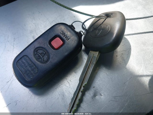 45978422 :رقم المزاد ، 4T1BF30K22U508004 vin ، 2002 Toyota Camry Le V6 مزاد بيع