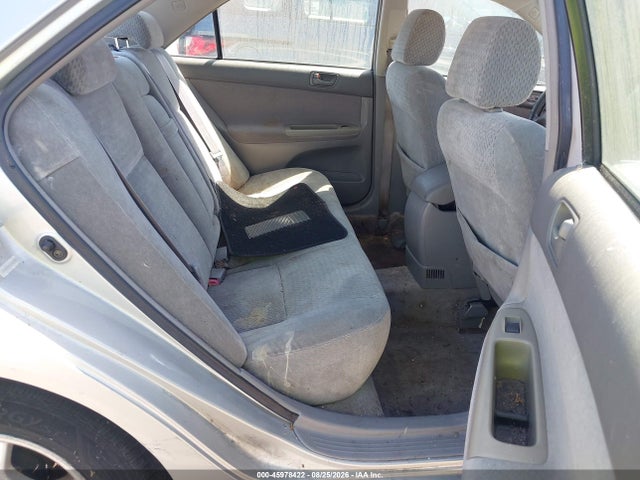 45978422 :رقم المزاد ، 4T1BF30K22U508004 vin ، 2002 Toyota Camry Le V6 مزاد بيع