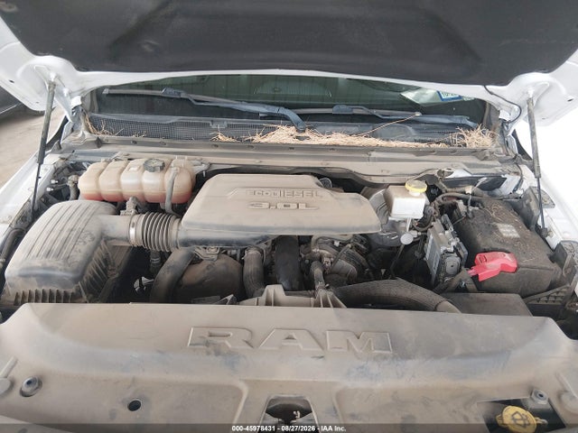1C6RREJM5LN256760 RAM 1500 Laramie 4x2 5&#039;7 Box