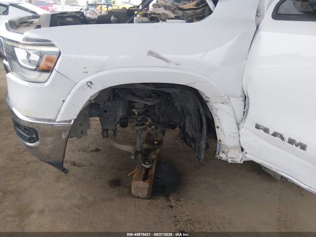 1C6RREJM5LN256760 RAM 1500 Laramie 4x2 5&#039;7 Box