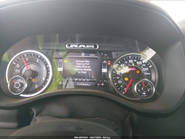 1C6RREJM5LN256760 RAM 1500 Laramie 4x2 5&#039;7 Box