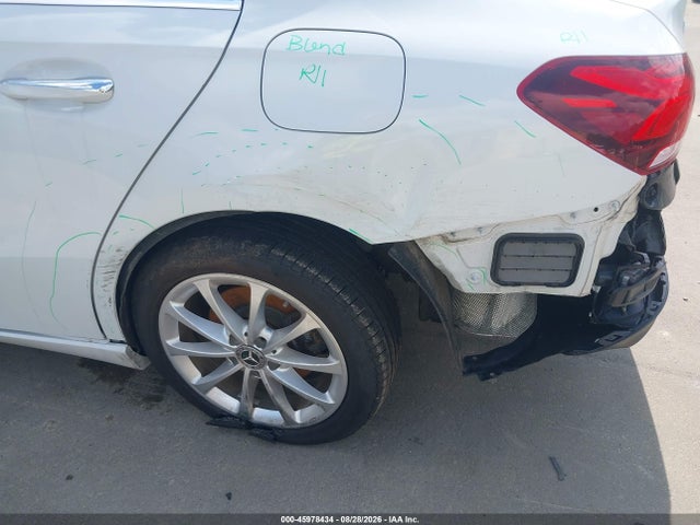 Aukcja sprzedaży 2019 Mercedes-benz A 220 4matic, vin: WDD3G4FB2KW020975, numer aukcji: 45978434
