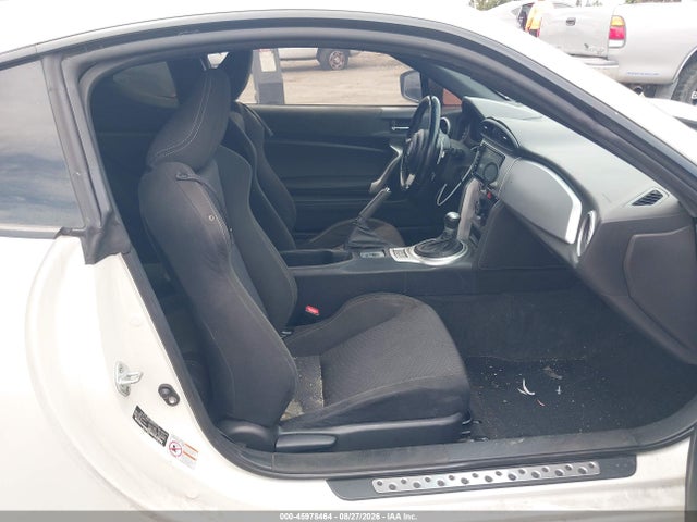 2017 Toyota 86 მანქანა იყიდება აუქციონზე, vin: JF1ZNAA12H8702359, აუქციონის ნომერი: 45978464