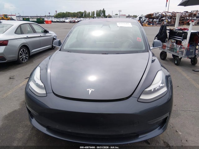 Tesla Model 3 Long Range/mid Range 2018 5YJ3E1EA2JF158493 Image 11