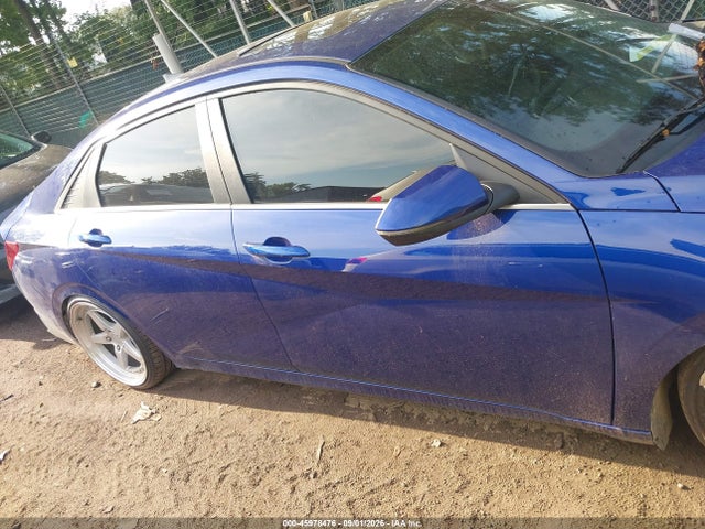 Продажа на аукционе авто 2022 Hyundai Elantra Sel, vin: 5NPLN4AG4NH056566, номер лота: 45978476