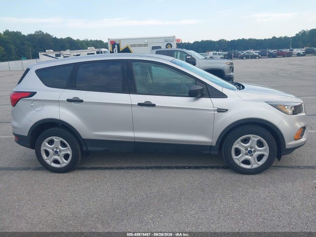 2019 Ford Escape S მანქანა იყიდება აუქციონზე, vin: 1FMCU0F7XKUB38478, აუქციონის ნომერი: 45978487