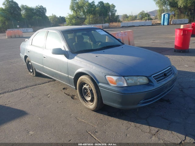 2001 Toyota Camry Le მანქანა იყიდება აუქციონზე, vin: JT2BG22K310604683, აუქციონის ნომერი: 45978535