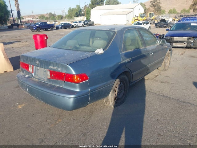 45978535 :رقم المزاد ، JT2BG22K310604683 vin ، 2001 Toyota Camry Le مزاد بيع