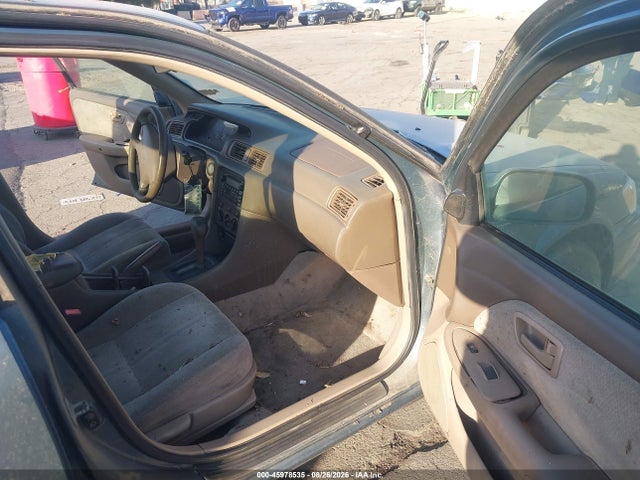 45978535 :رقم المزاد ، JT2BG22K310604683 vin ، 2001 Toyota Camry Le مزاد بيع