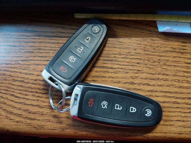 2014 Ford Escape Titanium მანქანა იყიდება აუქციონზე, vin: 1FMCU0J99EUA30107, აუქციონის ნომერი: 45978538