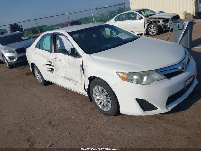 45978568 :رقم المزاد ، 4T1BD1FKXDU083894 vin ، 2013 Toyota Camry Hybrid Le مزاد بيع