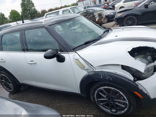 2016 Mini Countryman Cooper მანქანა იყიდება აუქციონზე, vin: WMWZB3C53GWR47581, აუქციონის ნომერი: 45978644