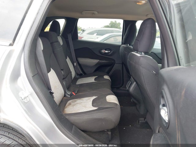 Jeep Cherokee Latitude 2014 1C4PJLCS0EW103224 Image 8