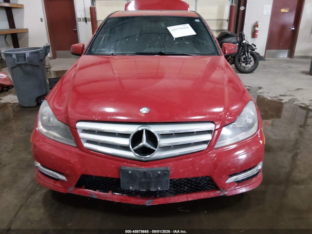 Продажа на аукционе авто 2012 Mercedes-benz C 250 Luxury/sport, vin: WDDGF4HB6CA599274, номер лота: 45978668
