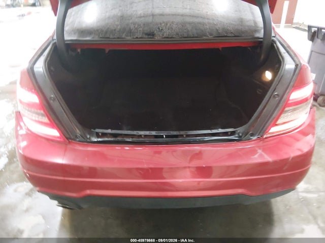 Продажа на аукционе авто 2012 Mercedes-benz C 250 Luxury/sport, vin: WDDGF4HB6CA599274, номер лота: 45978668