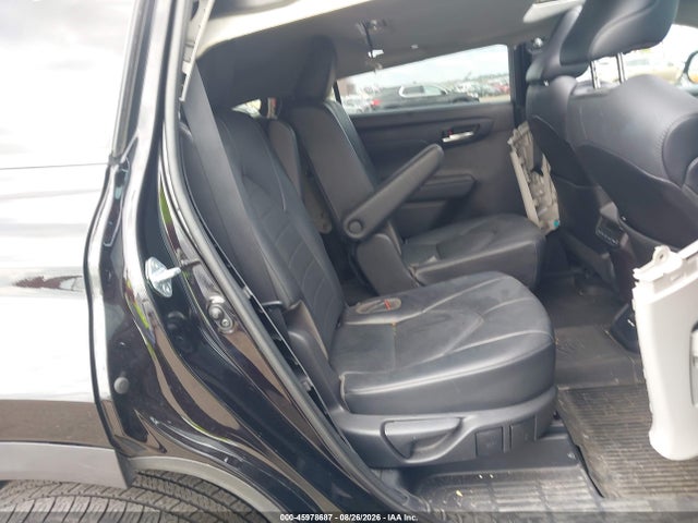 Toyota Highlander Xle 2021 5TDHZRBH9MS150062 Image 8