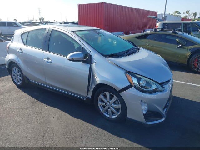 Продаж на аукціоні авто 2017 Toyota Prius C Three, vin: JTDKDTB34H1593390, номер лоту: 45978699