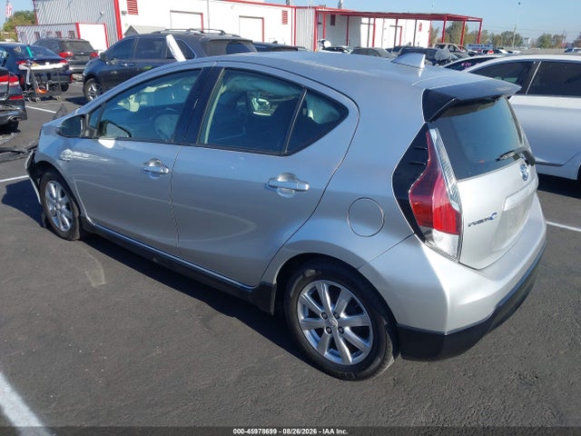 Продаж на аукціоні авто 2017 Toyota Prius C Three, vin: JTDKDTB34H1593390, номер лоту: 45978699