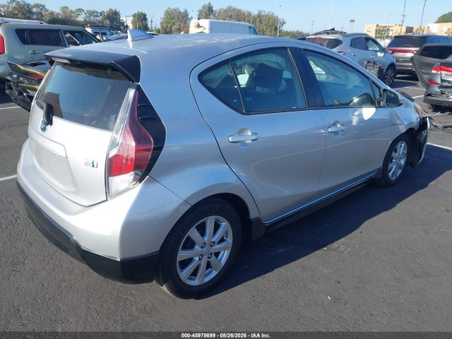 Продаж на аукціоні авто 2017 Toyota Prius C Three, vin: JTDKDTB34H1593390, номер лоту: 45978699