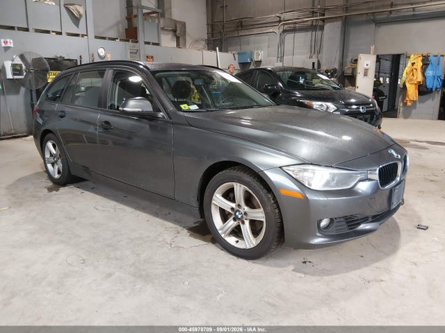 45978709 :رقم المزاد ، WBA3G7C59EKN37273 vin ، 2014 Bmw 328i Xdrive مزاد بيع