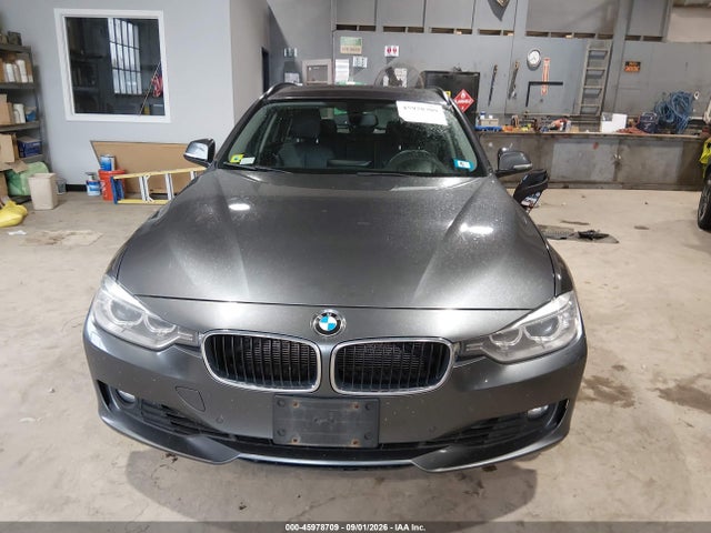 45978709 :رقم المزاد ، WBA3G7C59EKN37273 vin ، 2014 Bmw 328i Xdrive مزاد بيع