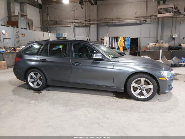 45978709 :رقم المزاد ، WBA3G7C59EKN37273 vin ، 2014 Bmw 328i Xdrive مزاد بيع