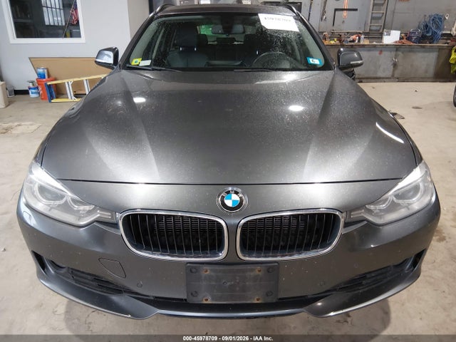 45978709 :رقم المزاد ، WBA3G7C59EKN37273 vin ، 2014 Bmw 328i Xdrive مزاد بيع
