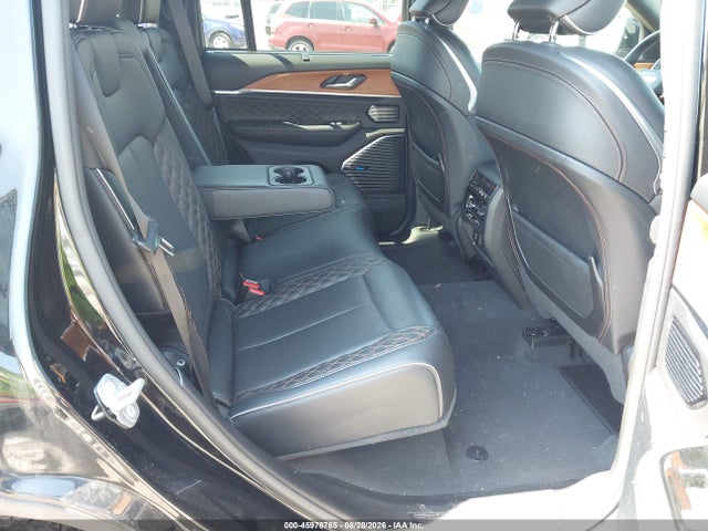 Продаж на аукціоні авто 2022 Jeep Grand Cherokee Summit Reserve 4x4, vin: 1C4RJHEG3N8622657, номер лоту: 45978765