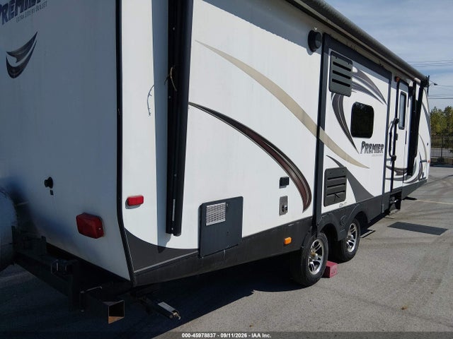 45978837 :رقم المزاد ، 4YDT26R24FD422091 vin ، 2015 Keystone Rv Other مزاد بيع