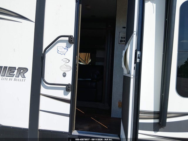 45978837 :رقم المزاد ، 4YDT26R24FD422091 vin ، 2015 Keystone Rv Other مزاد بيع