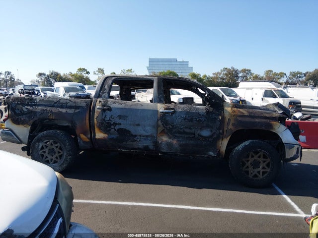 2020 Toyota Tundra Limited მანქანა იყიდება აუქციონზე, vin: 5TFHY5F1XLX927995, აუქციონის ნომერი: 45978838